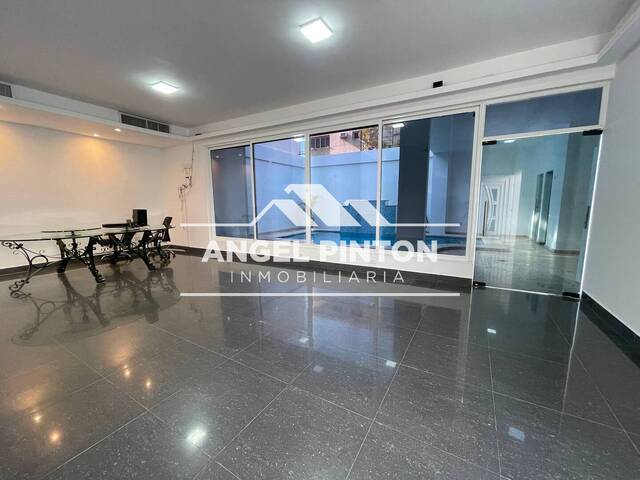 #10328 - OFICINA para Venta en Maracaibo - V - 1