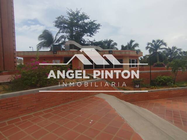 #10333 - APARTAMENTO para Alquiler en Maracaibo - V - 3