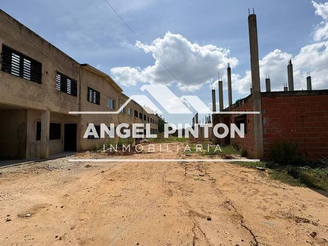 #10359 - TERRENO para Venta en Cabimas - V - 2