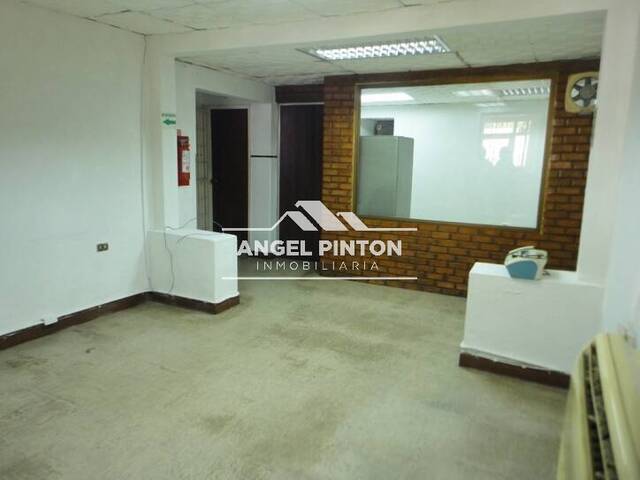 #997 - CASA COMERCIAL para Venta en Maracaibo - V