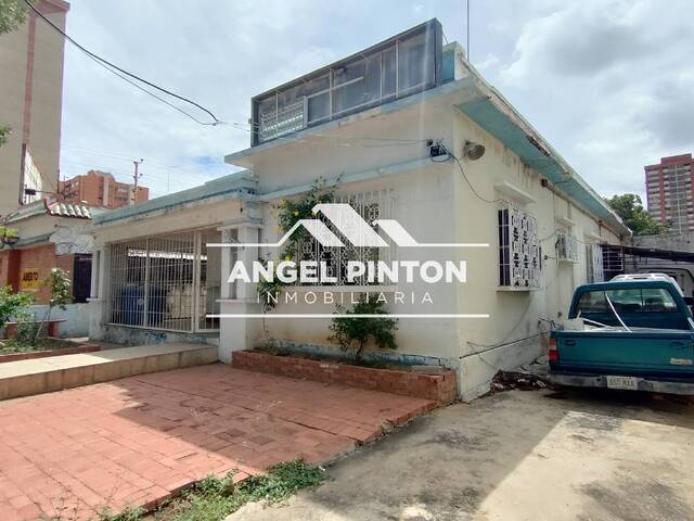 #2714 - CASA COMERCIAL para Venta en Maracaibo - V - 3