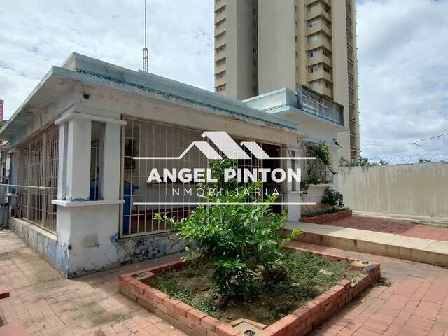 #2714 - CASA COMERCIAL para Venta en Maracaibo - V