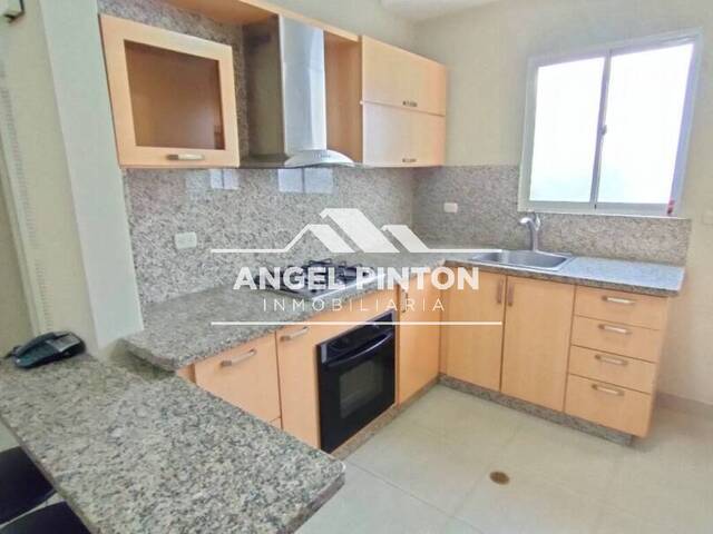 #4539 - APARTAMENTO para Alquiler en Maracaibo - V - 1