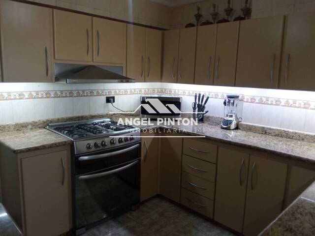 #5290 - APARTAMENTO para Venta en Maracaibo - V