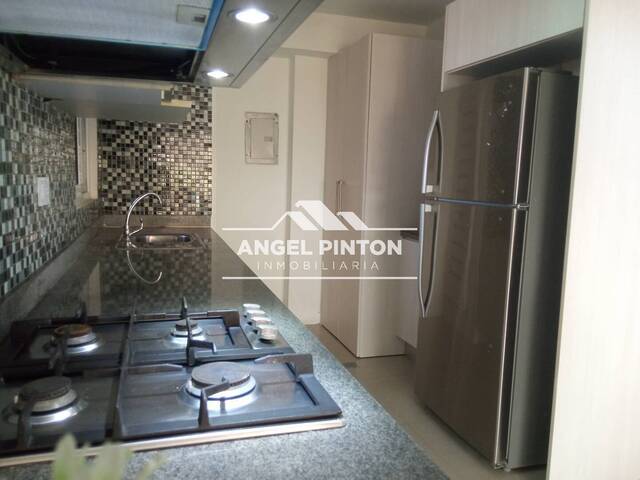 #7274 - APARTAMENTO para Alquiler en Maracaibo - V - 3